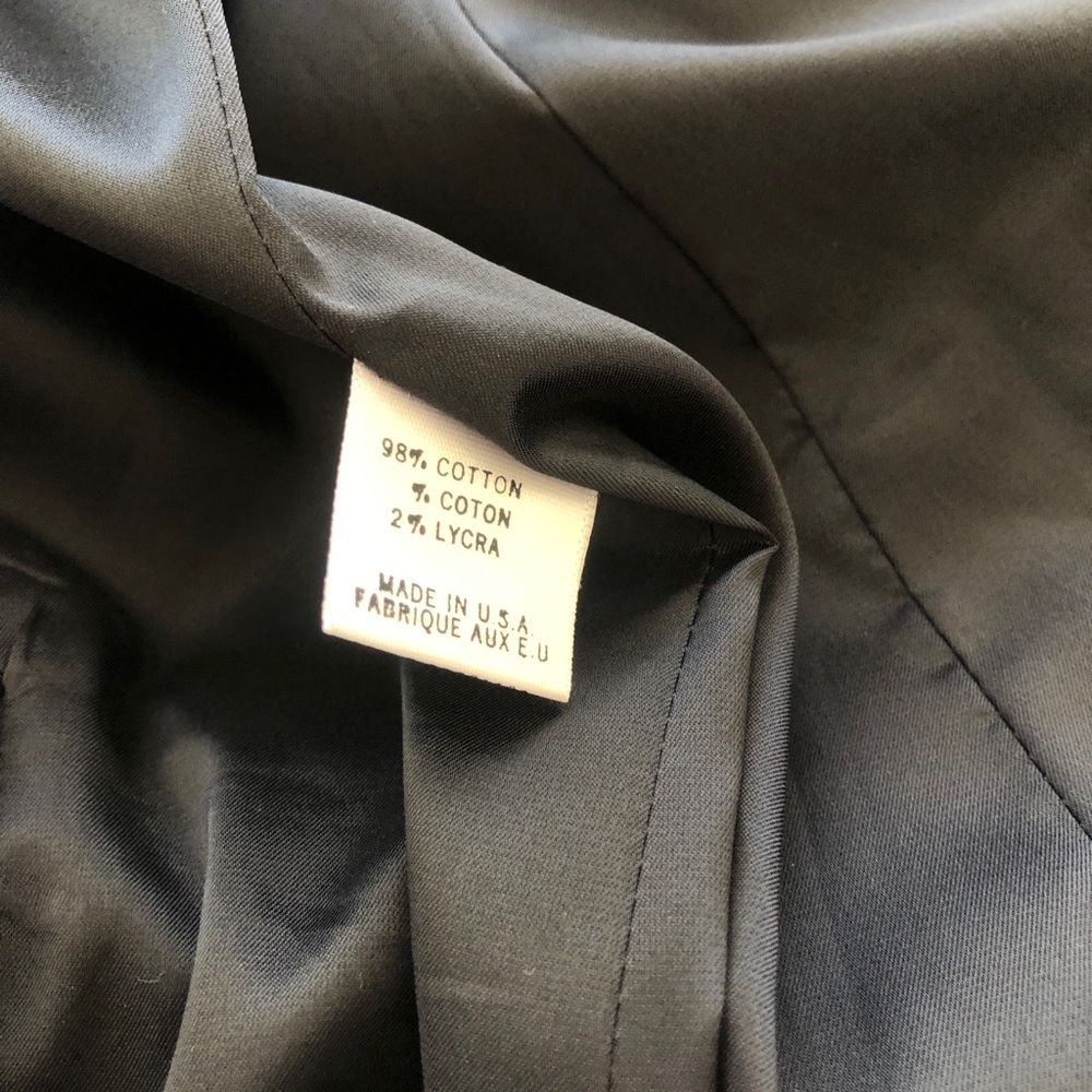 Theory fitted navy cotton blazer. Size 2. - Picture 8 of 11